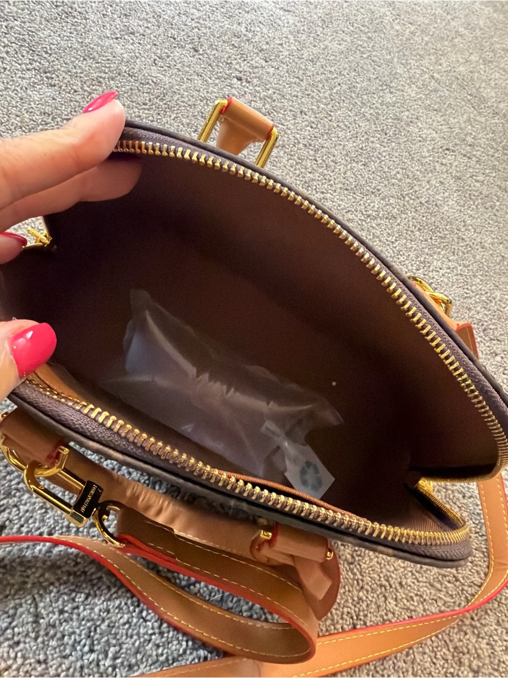 Women’s Brown Leather Crossbody Bag